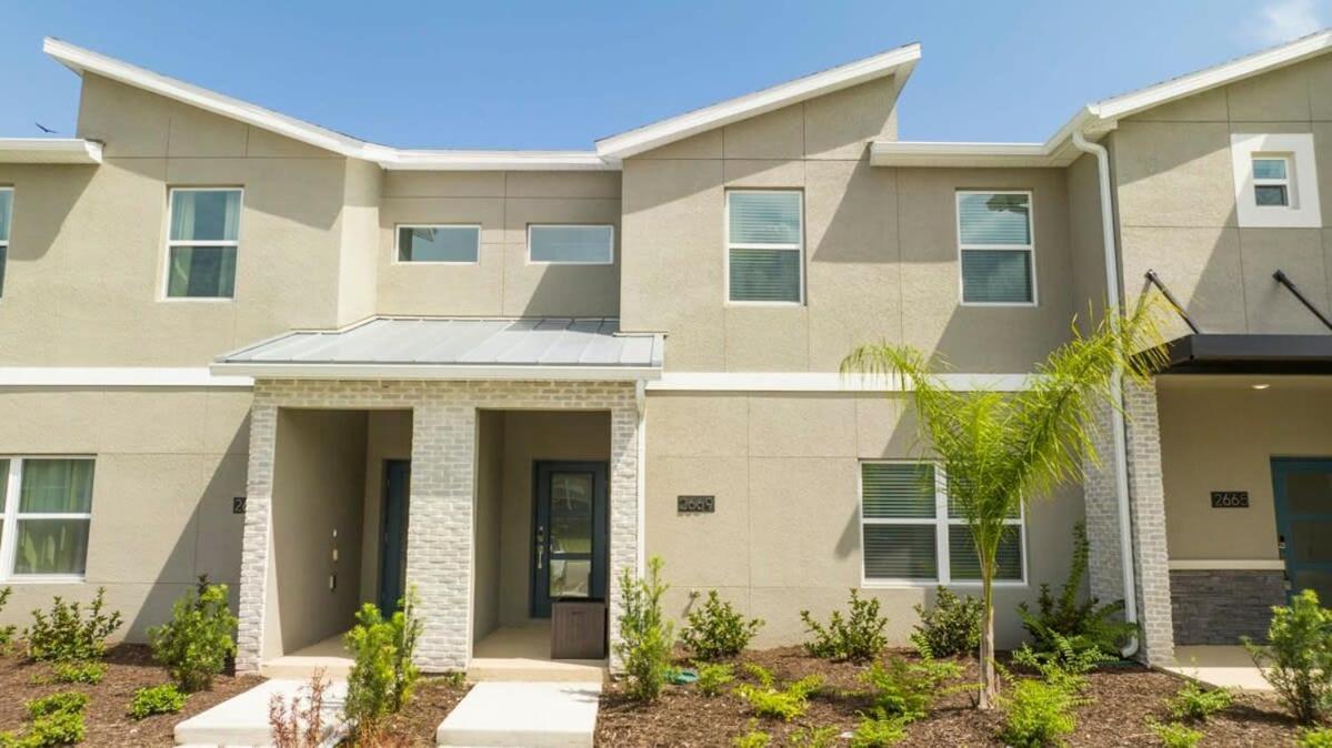 Wonderful 4bd W Pool Close To At Storeylake 2669